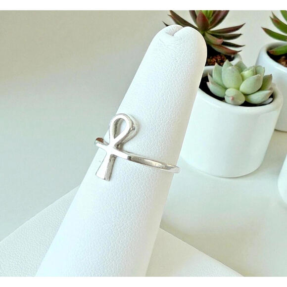 925 Sterling Silver Vintage Egyptian Ankh Oxidized Ring Size 6 Key of Life - Picture 3 of 8